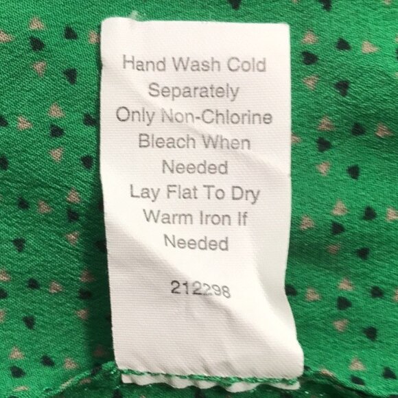 CAbi #124 Printed Business Blouse in Kelly Green - Picture 15 of 16